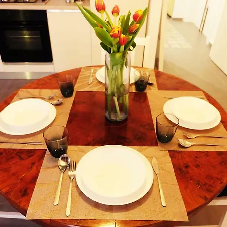 Il-terno All'8 Al Centro Storico Old Town Apartman