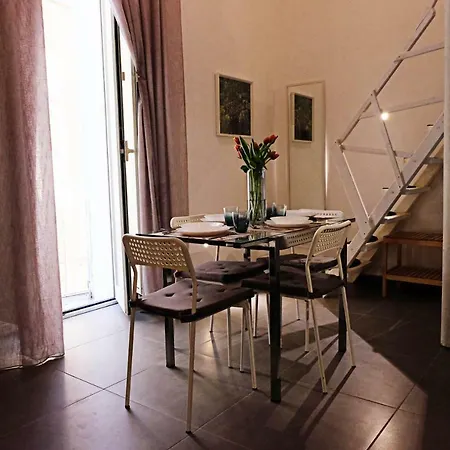 Il-terno All'8 Al Centro Storico Old Town Nápoly