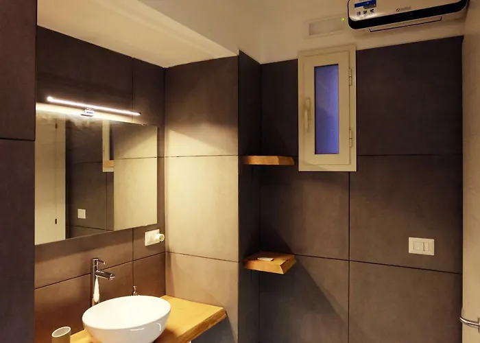 Il-terno All'8 Al Centro Storico Old Town Неаполь