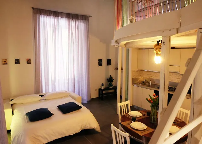 Il-terno All'8 Al Centro Storico Old Town Апартаменты Неаполь