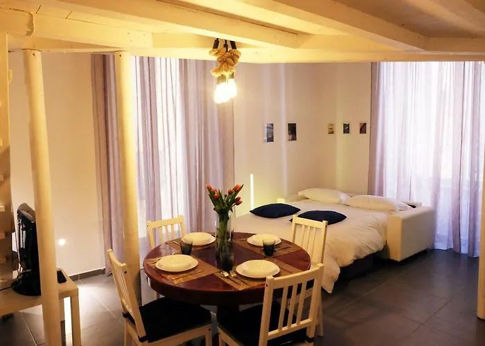 Апартаменты Il-terno All'8 Al Centro Storico Old Town